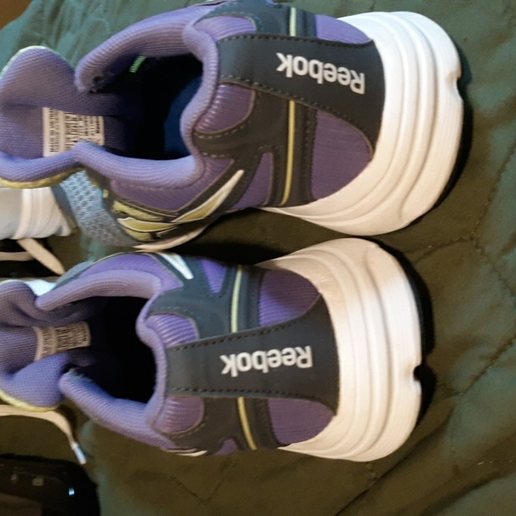 Reebok running shoes womens size 7 - Picture 3 of 4